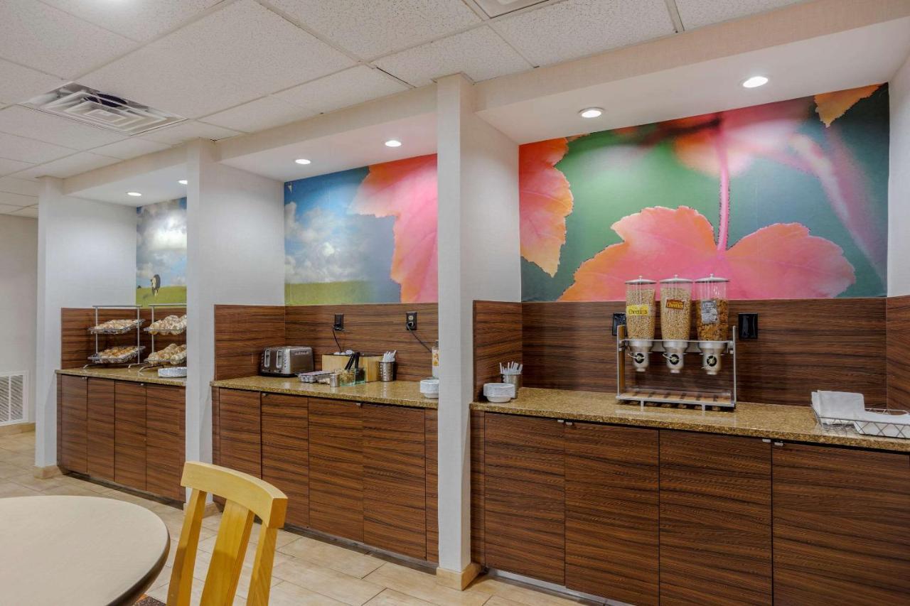 Comfort Inn & Suites Mt Laurel-Philadelphia Mount Laurel Εξωτερικό φωτογραφία