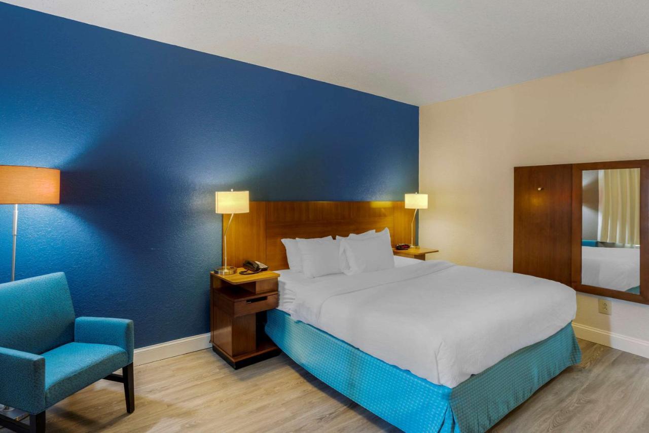 Comfort Inn & Suites Mt Laurel-Philadelphia Mount Laurel Εξωτερικό φωτογραφία