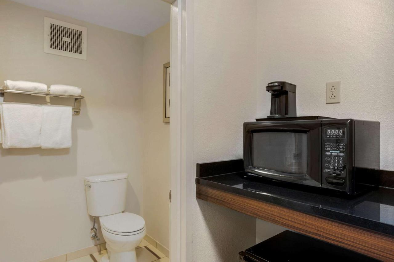Comfort Inn & Suites Mt Laurel-Philadelphia Mount Laurel Εξωτερικό φωτογραφία