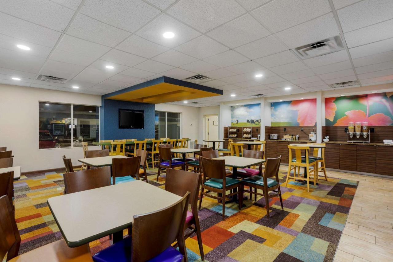 Comfort Inn & Suites Mt Laurel-Philadelphia Mount Laurel Εξωτερικό φωτογραφία