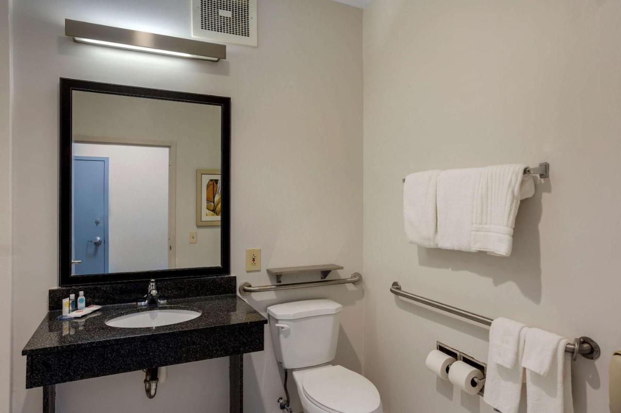 Comfort Inn & Suites Mt Laurel-Philadelphia Mount Laurel Εξωτερικό φωτογραφία
